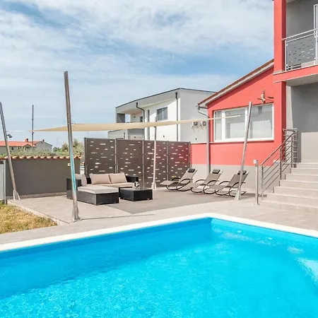 Gorgeous In With Outdoor Swimming Pool Holiday home Pula